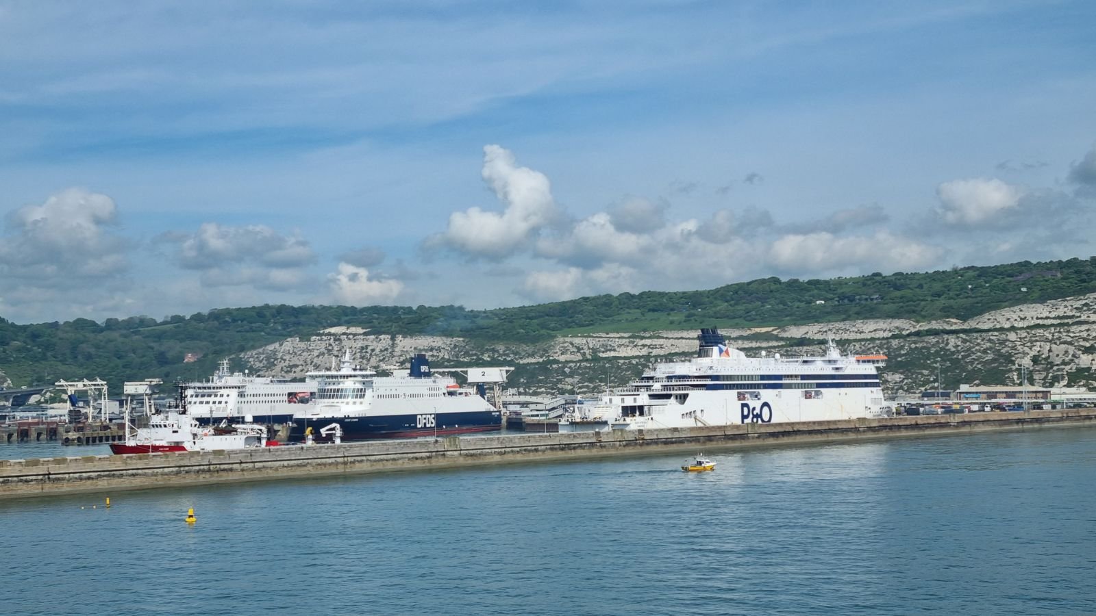 Dover port - DFDS +plus PO ferries