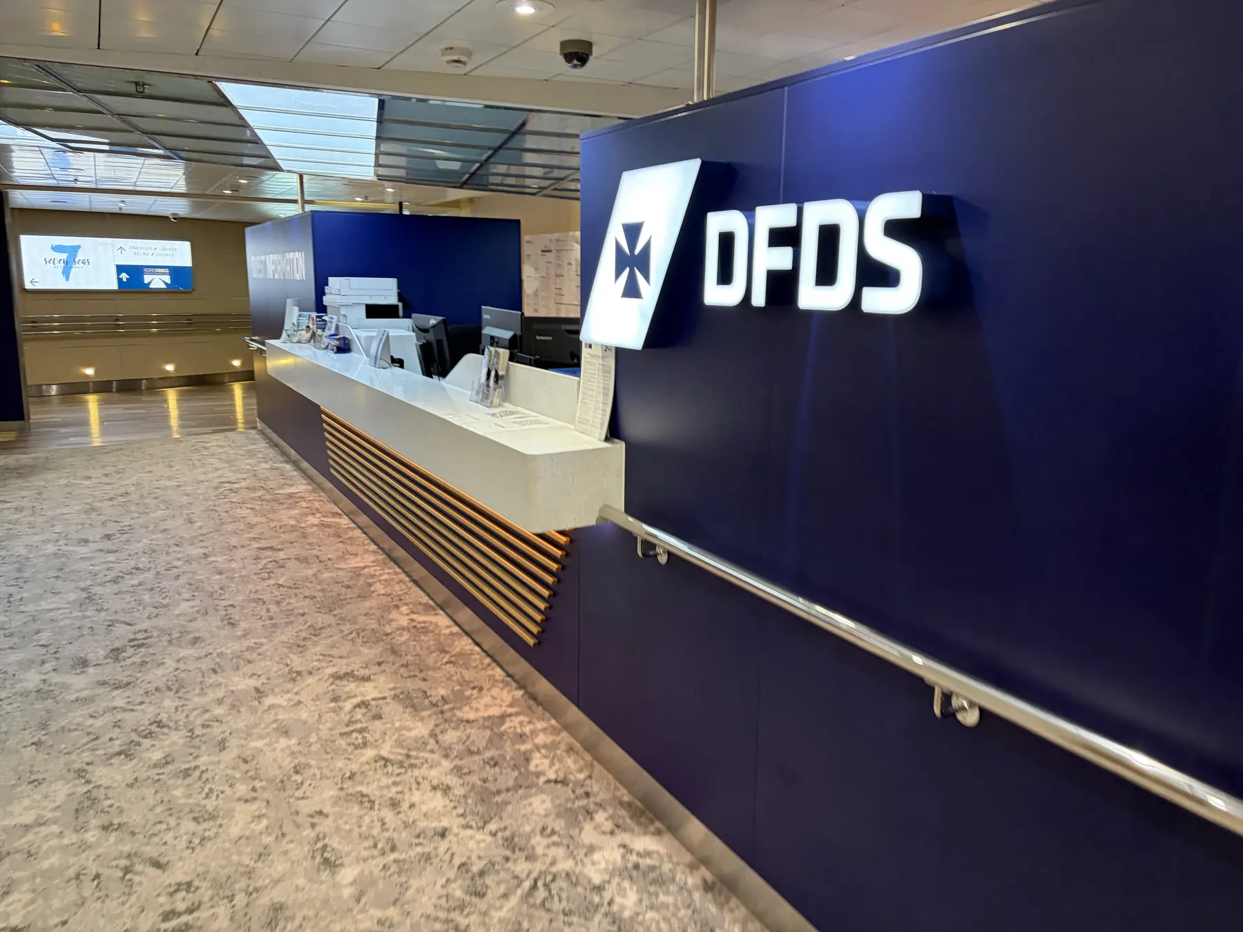 The DFDS information desk on board the Delft Seaways