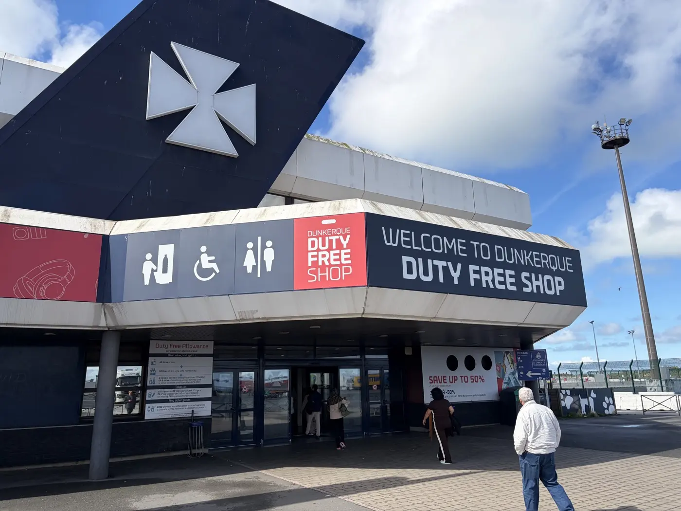 DFDS terminal building at Loon-Plage with the duty free shop